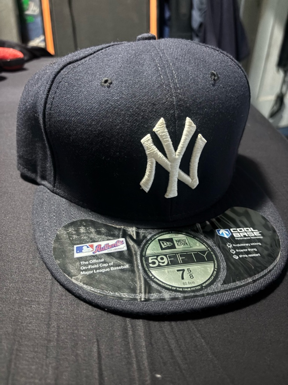 New Era 59FIFTY Fitted Cap - Navy and White Interior Labels